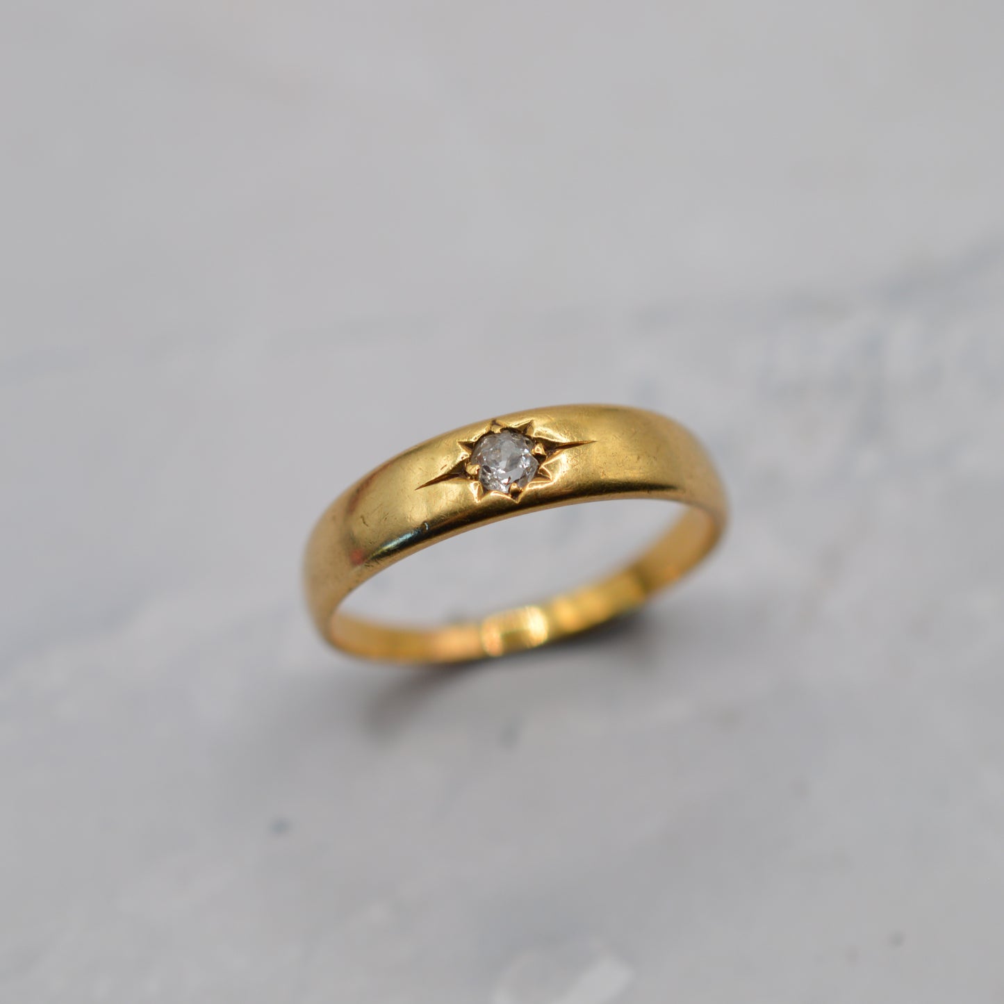 Antique 18ct Gold Diamond Solitaire Gypsy Ring