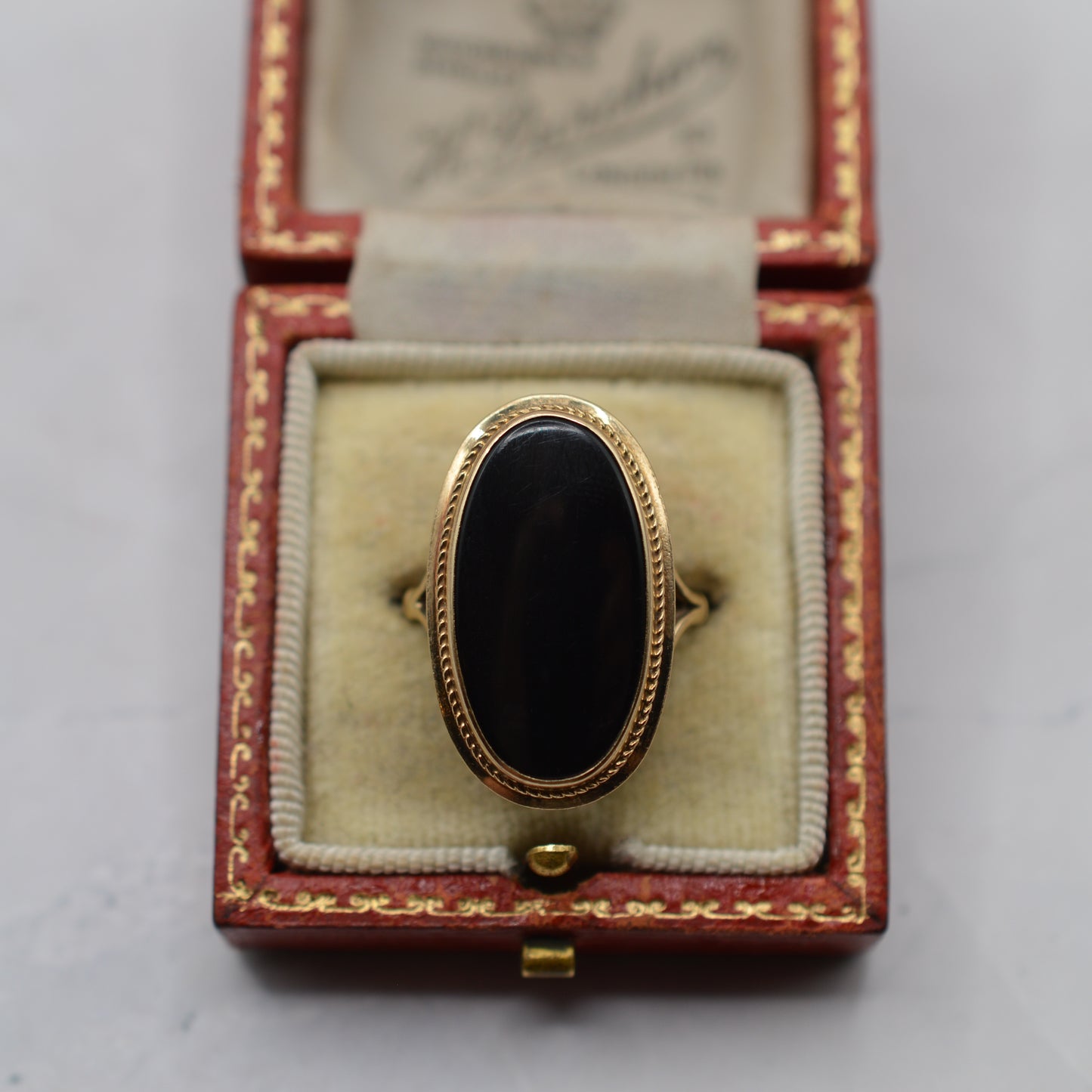 Chunky 9ct Gold Black Onyx Signet Ring