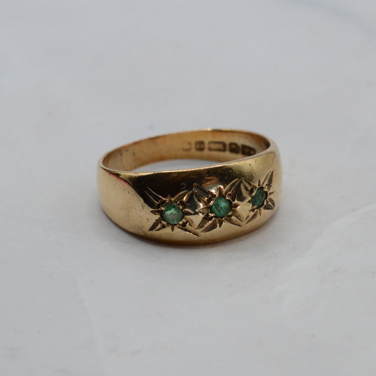 1970s Vintage 9ct Gold Emerald Trilogy Gypsy Ring