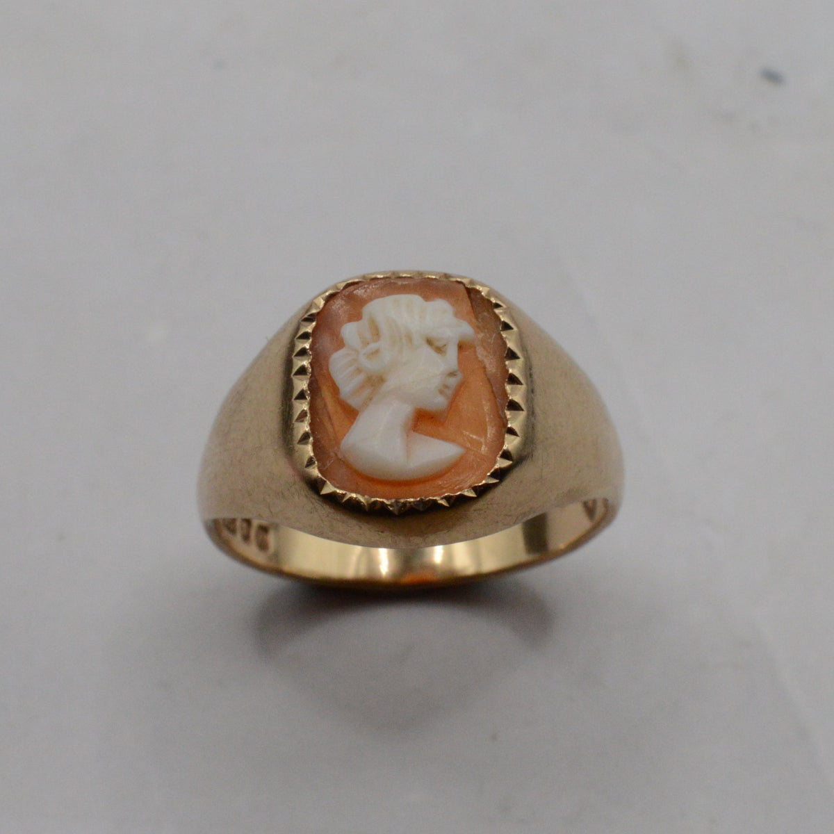 1970s Vintage 9ct Gold Cameo Ring