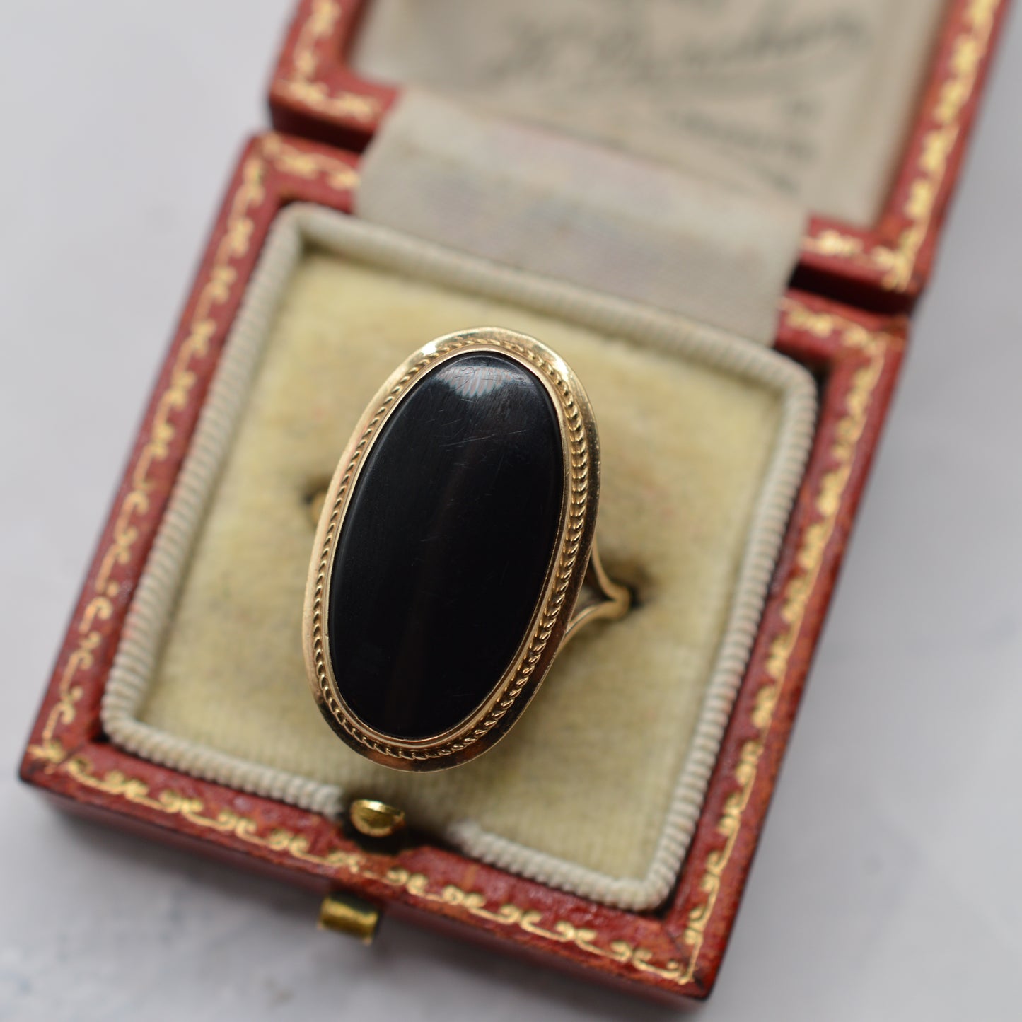 Chunky 9ct Gold Black Onyx Signet Ring