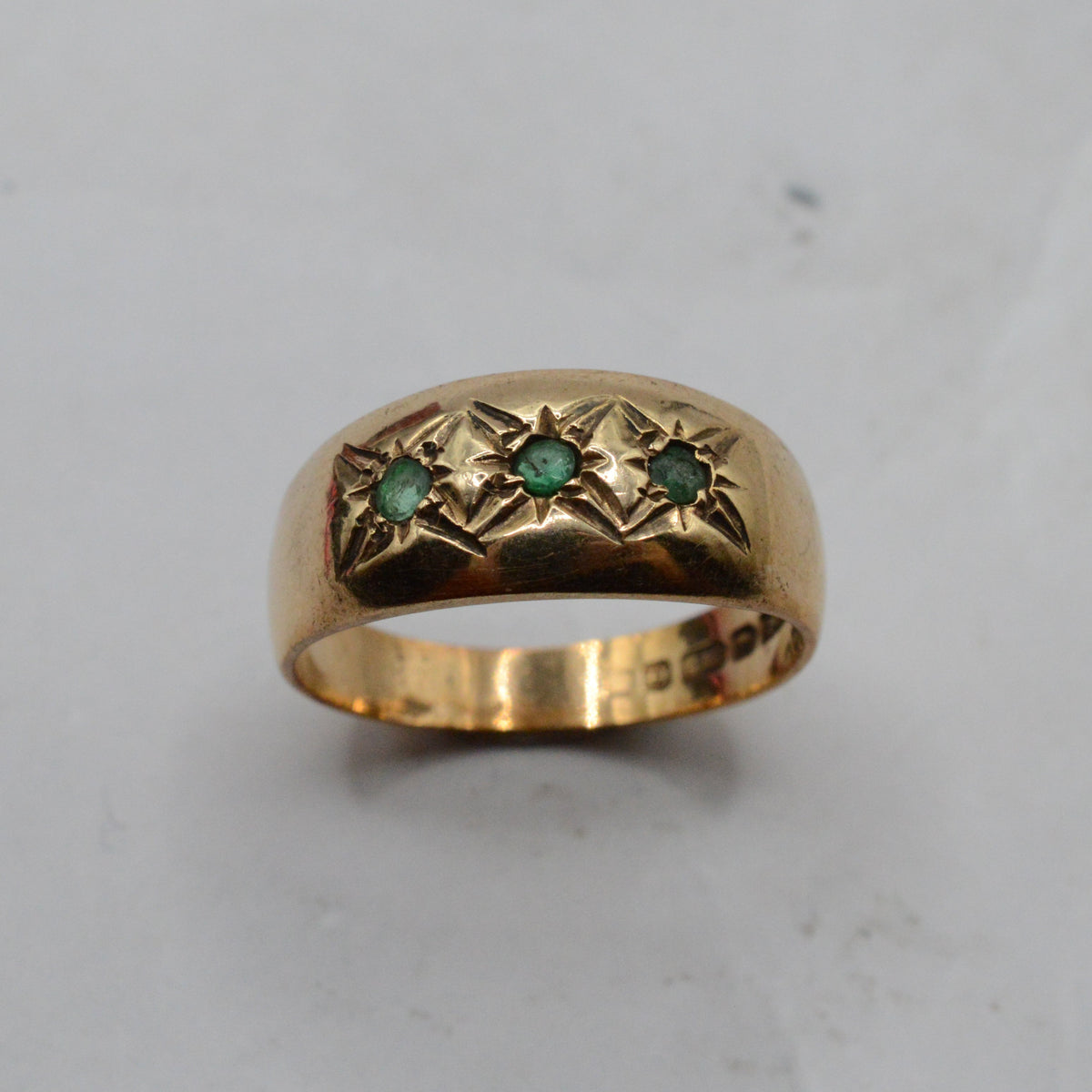 1970s Vintage 9ct Gold Emerald Trilogy Gypsy Ring