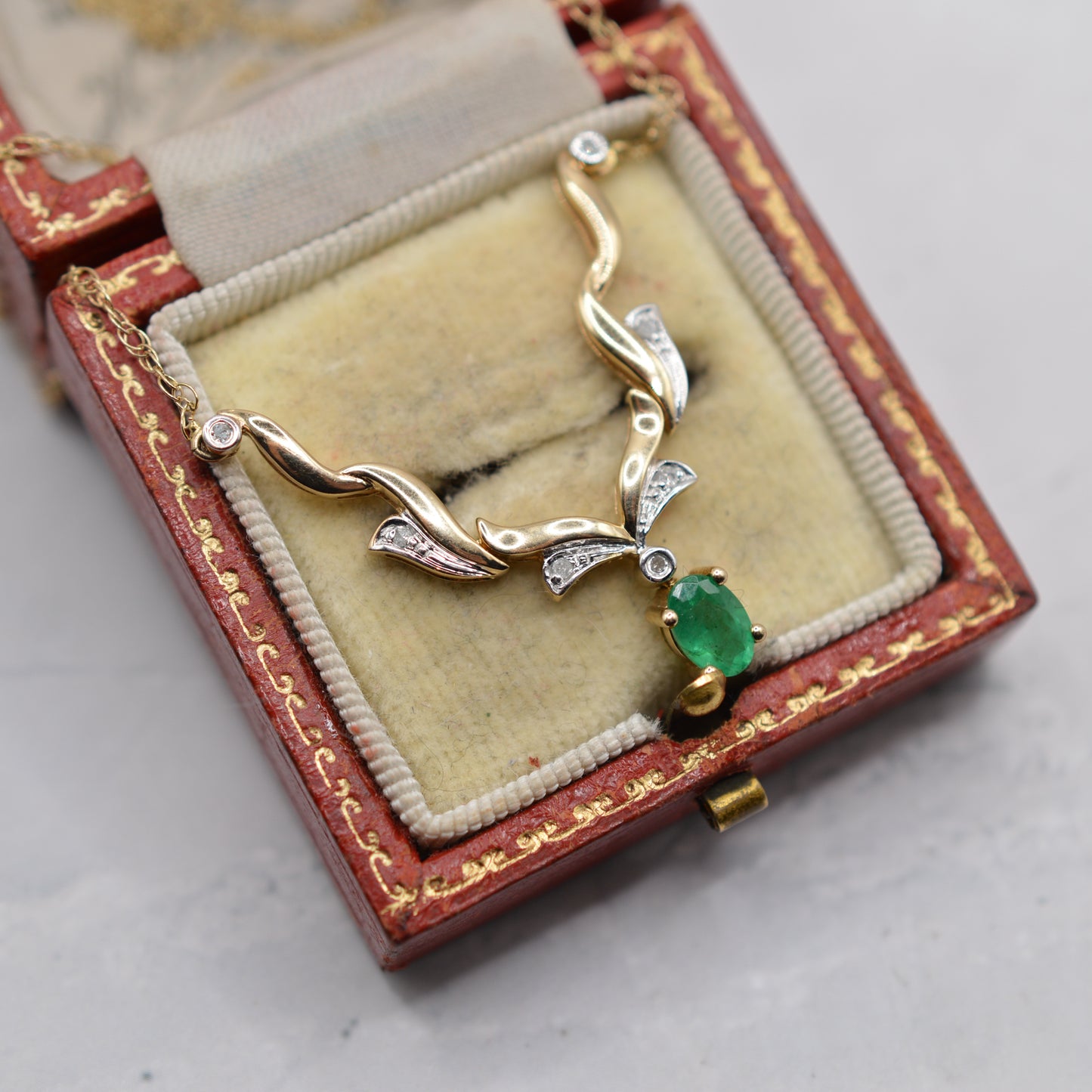9ct Gold Emerald & Diamond Chevron Necklace (18”)