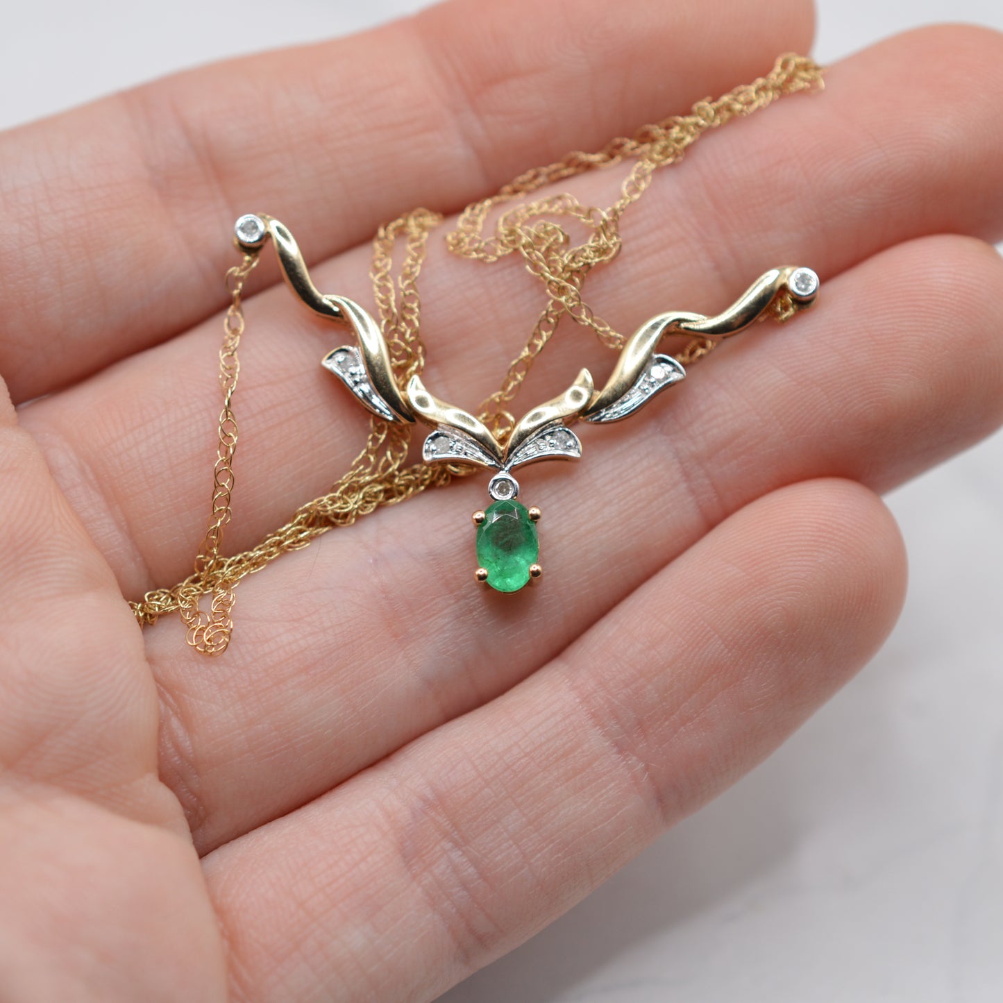9ct Gold Emerald & Diamond Chevron Necklace (18”)