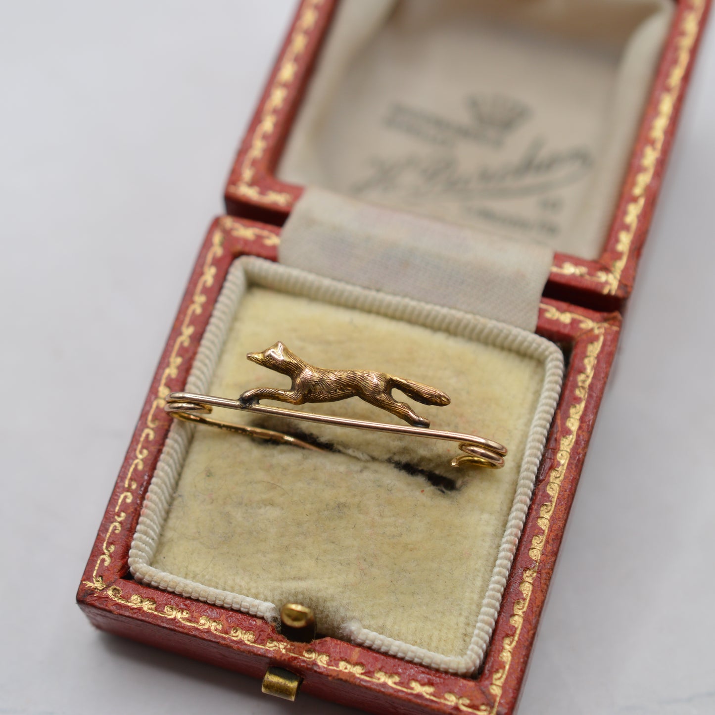 Antique Edwardian 1907 9ct Gold Fox Bar Brooch