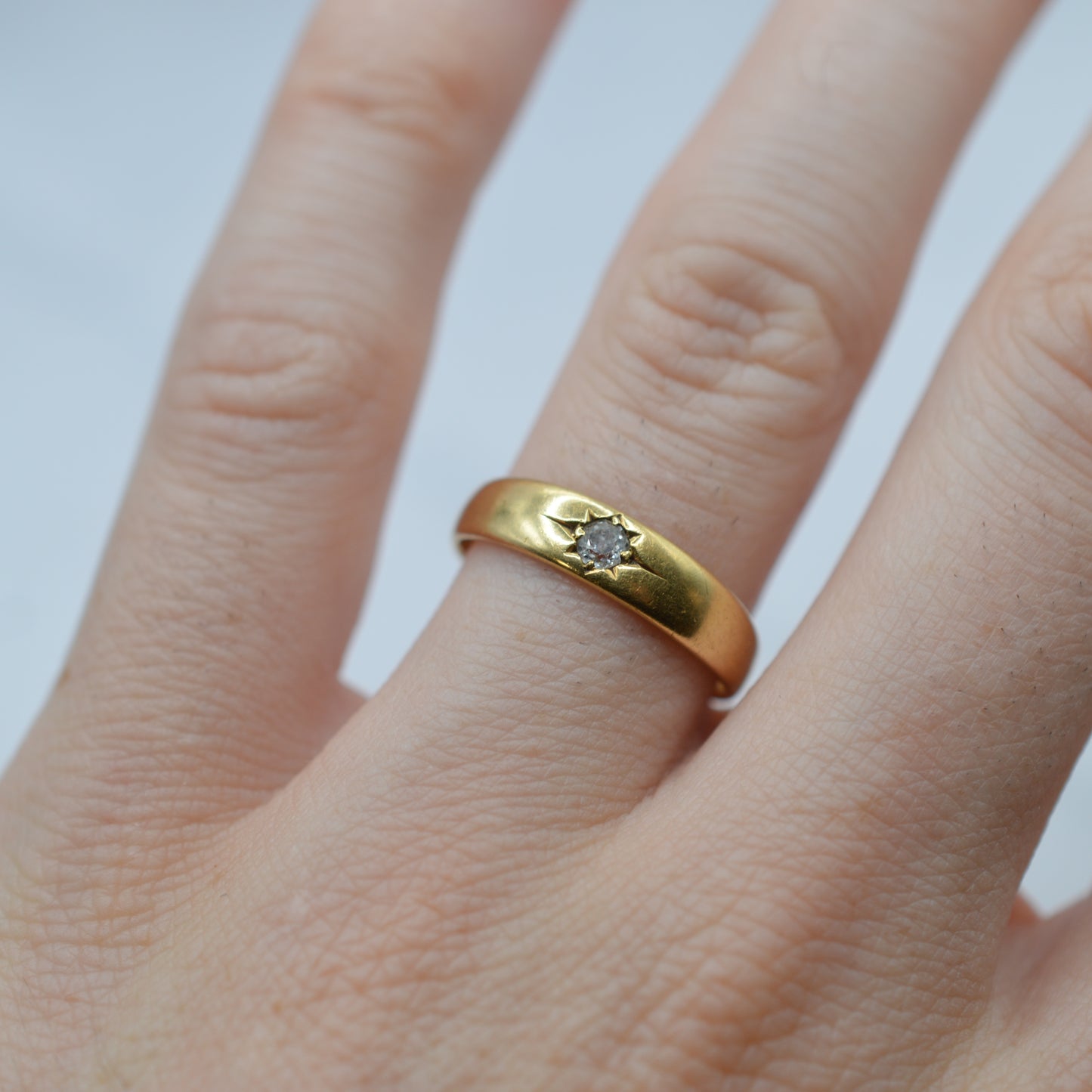 Antique 18ct Gold Diamond Solitaire Gypsy Ring