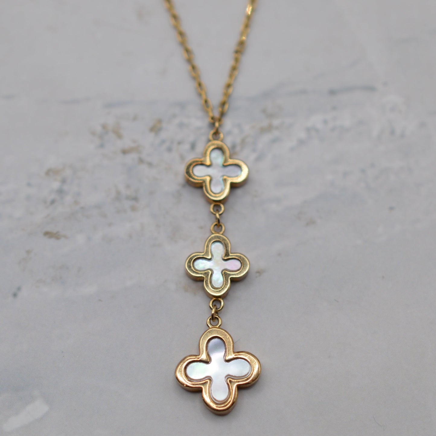 9ct Gold Mother-of-Pearl Clover Quatrefoil Pendant Necklace