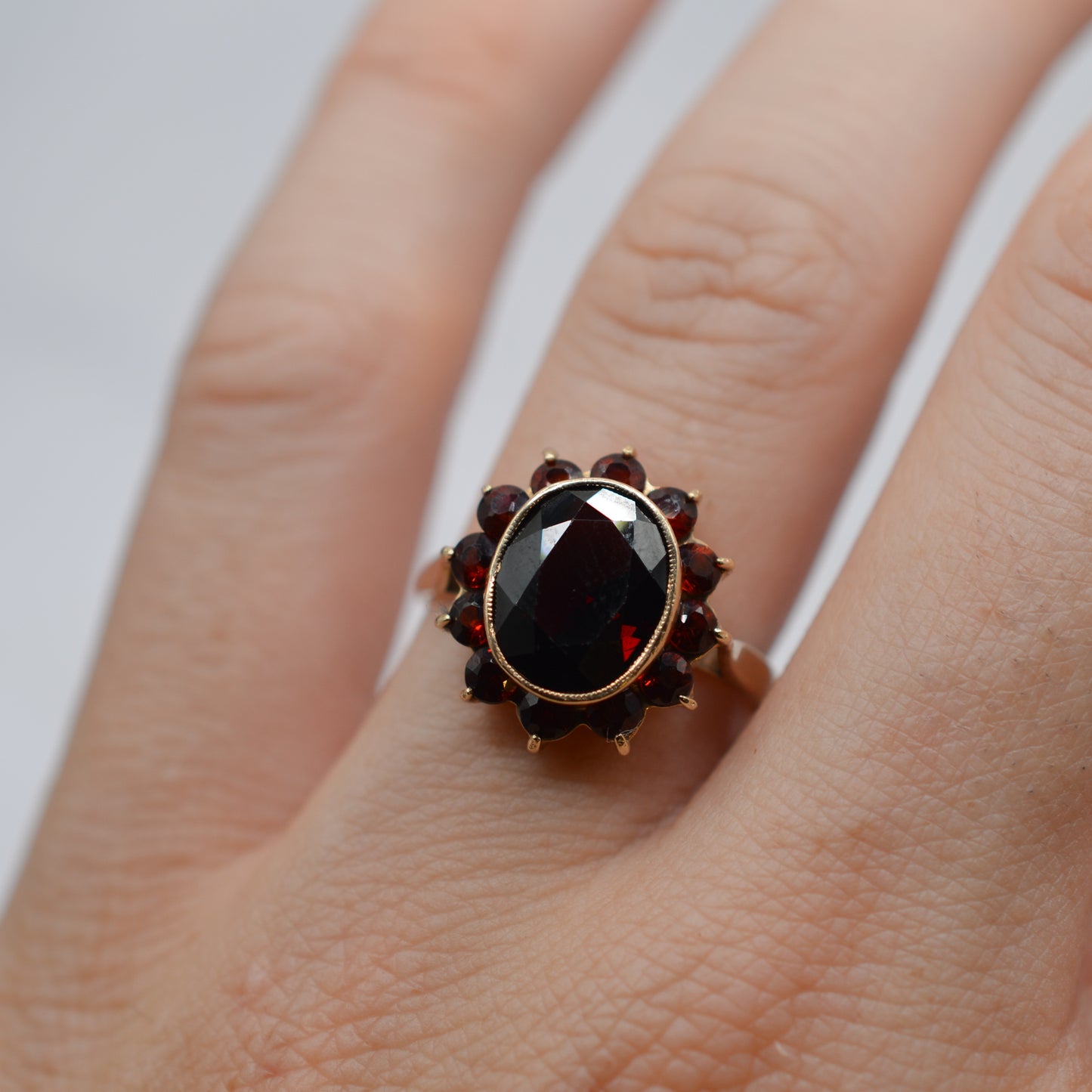 1970s Vintage 9ct Gold Large Garnet Cluster Ring