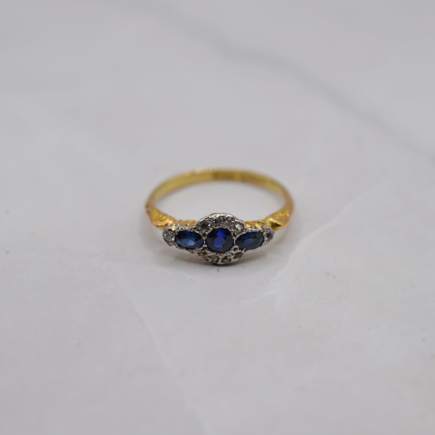 Antique 18ct Gold & Platinum Sapphire & Diamond Cluster Ring