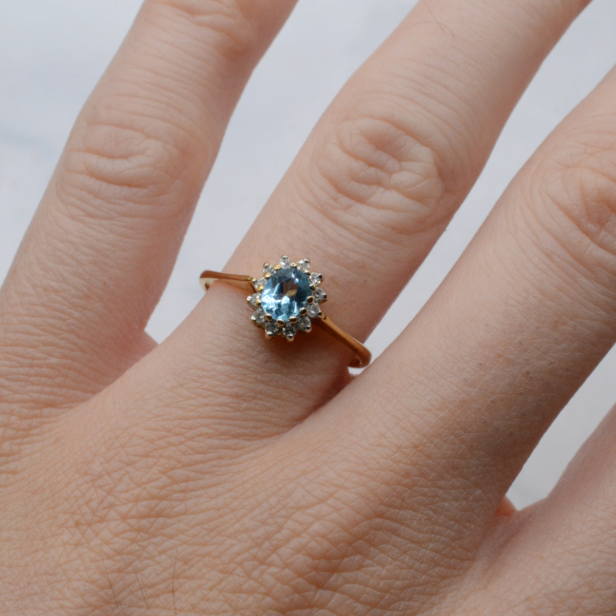 9ct Gold Topaz & Diamond Cluster Ring
