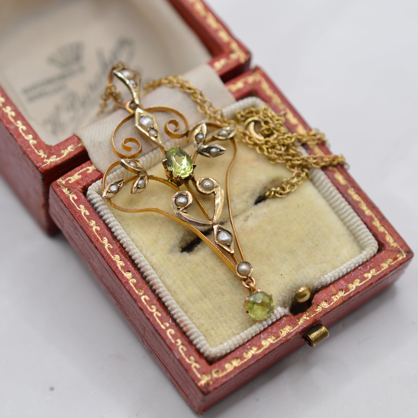 Antique Art Nouveau 1890s 9ct Gold Peridot & Seed Pearl Lavalier Pendant Necklace, 16"
