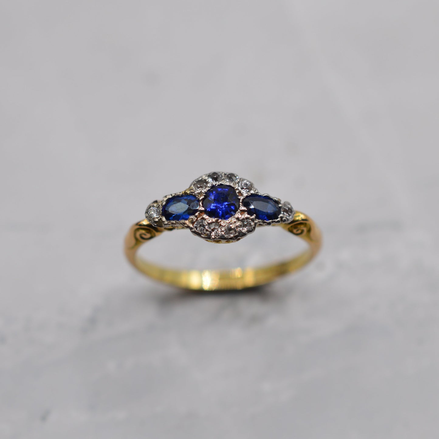 Antique 18ct Gold & Platinum Sapphire & Diamond Cluster Ring