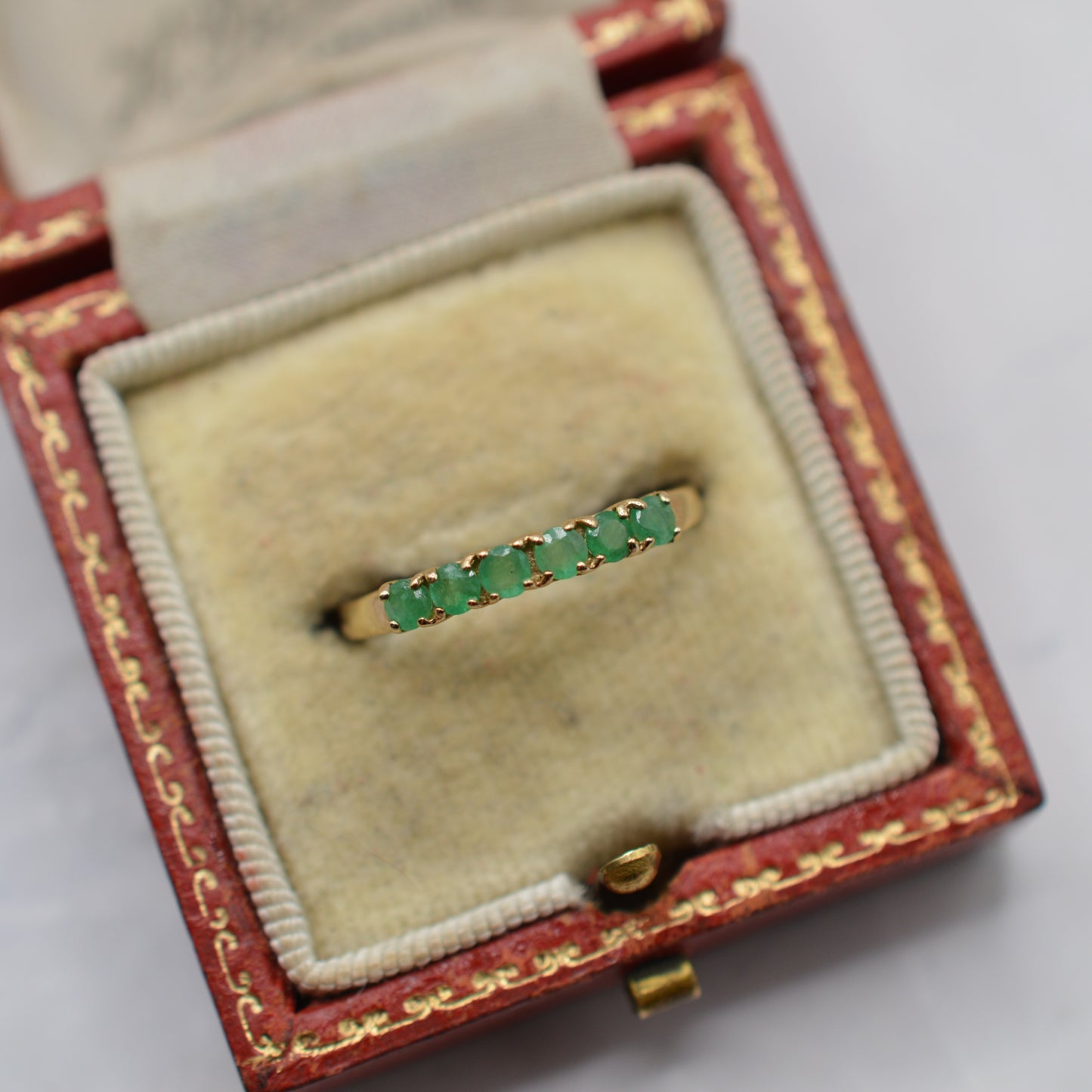 Y2K 9ct Gold Emerald Half-Eternity Ring