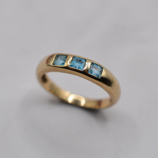 9ct Gold Blue Topaz Flush-Set Band Ring