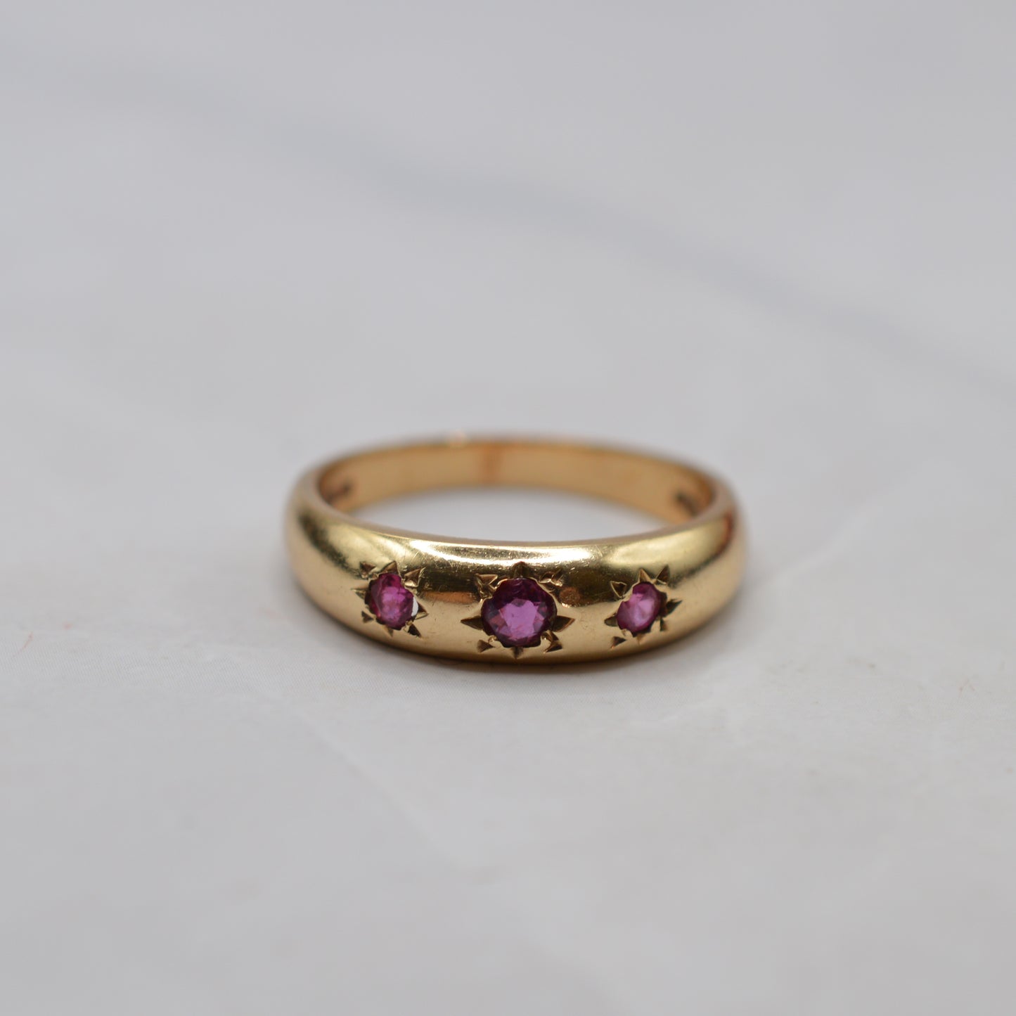 1970s Vintage 9ct Gold Ruby Trilogy Gypsy Ring