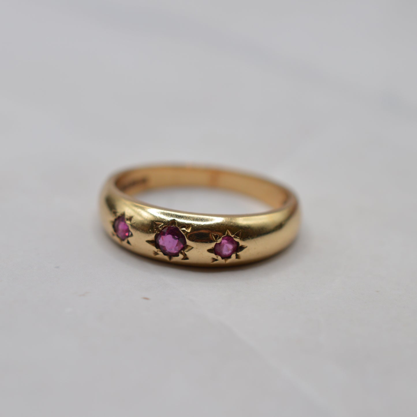 1970s Vintage 9ct Gold Ruby Trilogy Gypsy Ring