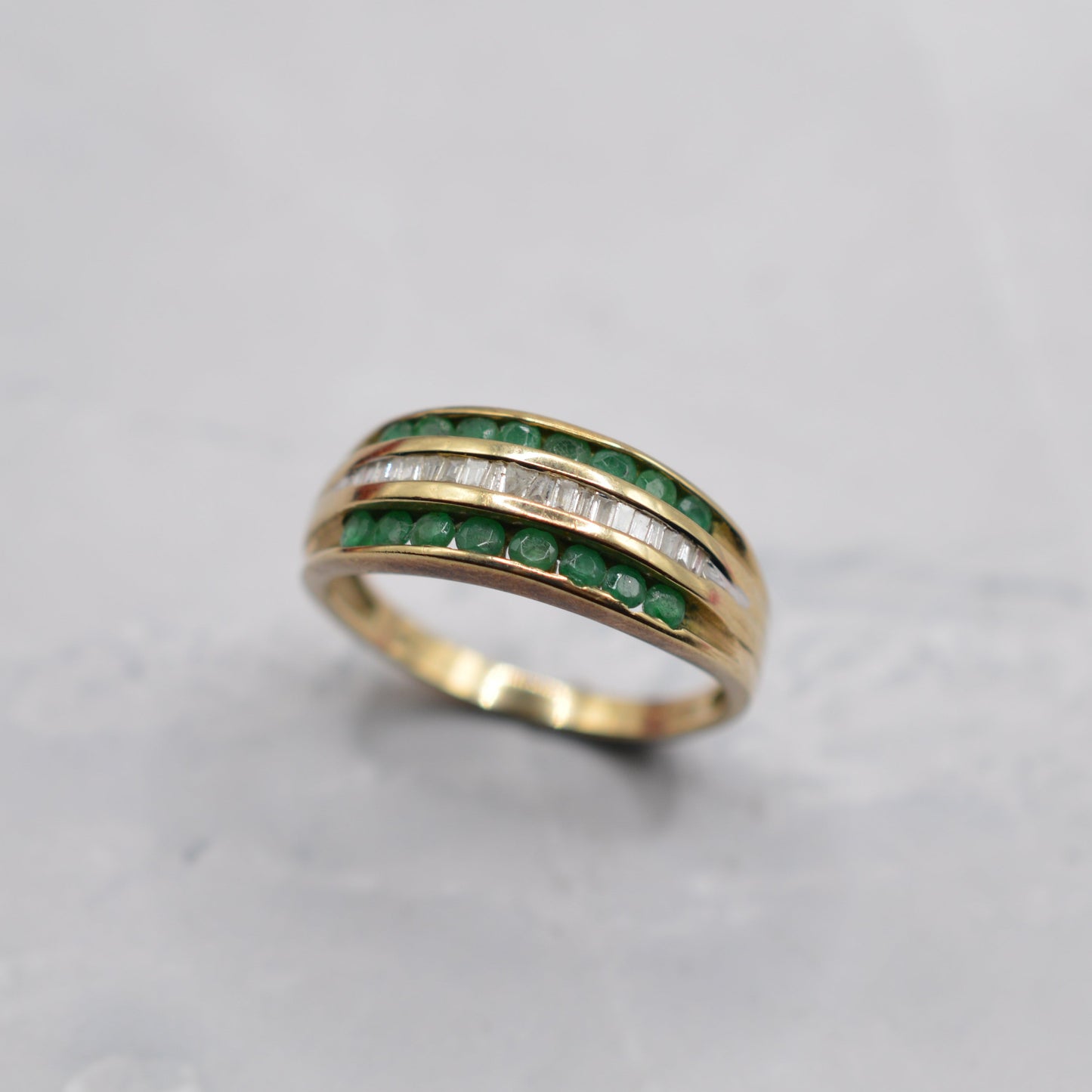 Y2K Chunky 9ct Gold Emerald & Diamond Ring