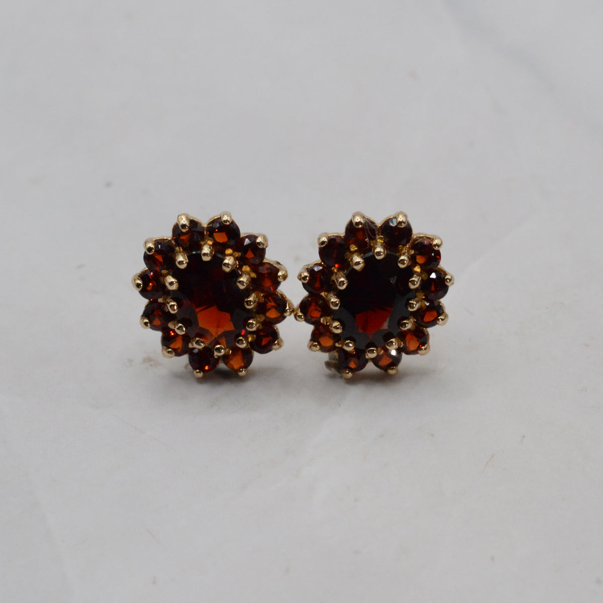 Vintage 9ct Gold Garnet Cluster Stud Earrings