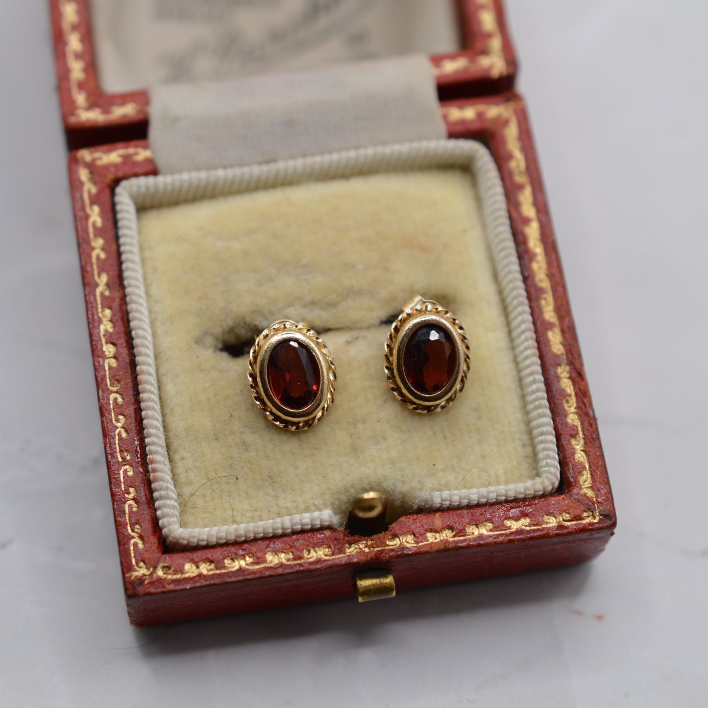 9ct Gold Garnet Stud Earrings