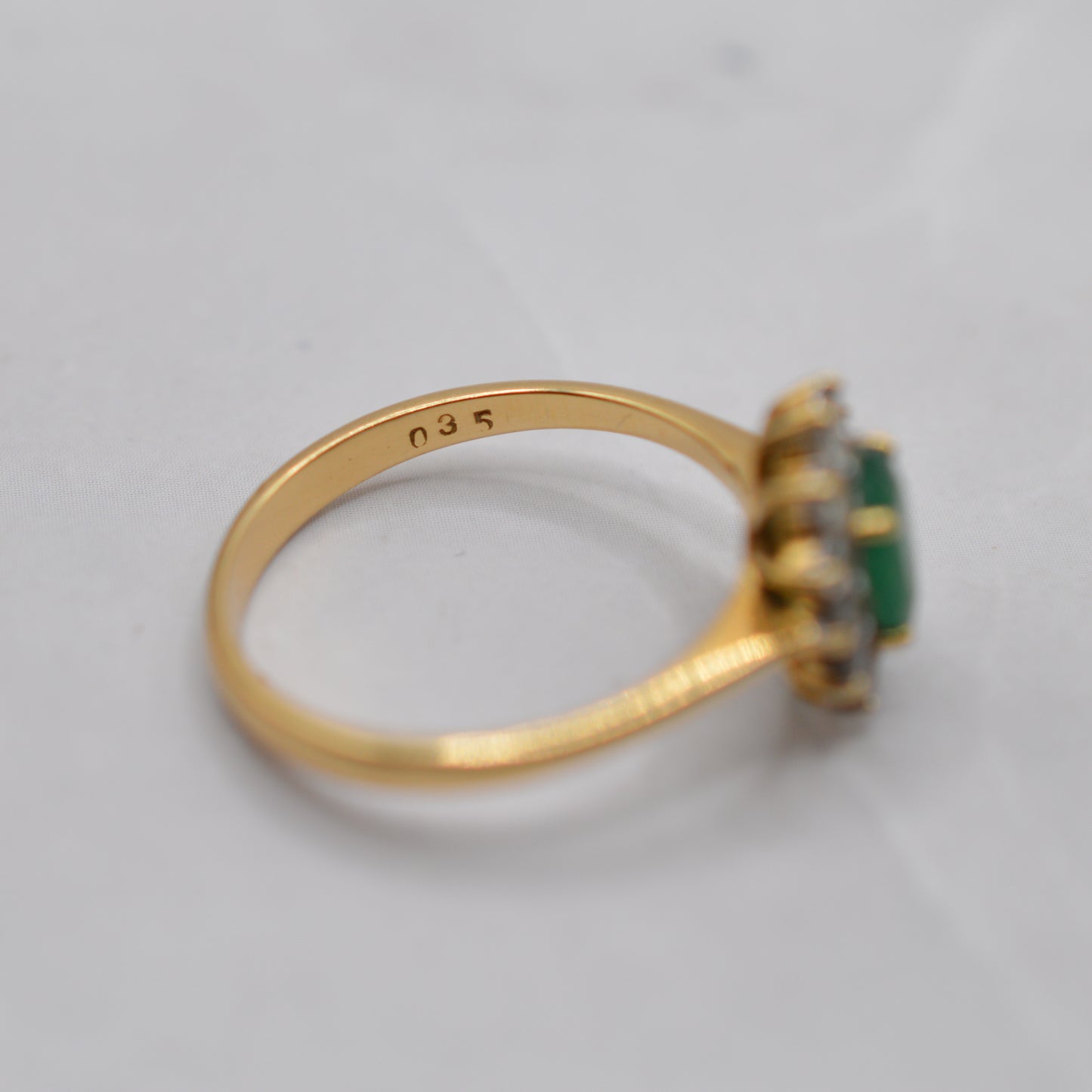 18ct Gold Emerald & Diamond Cluster Ring
