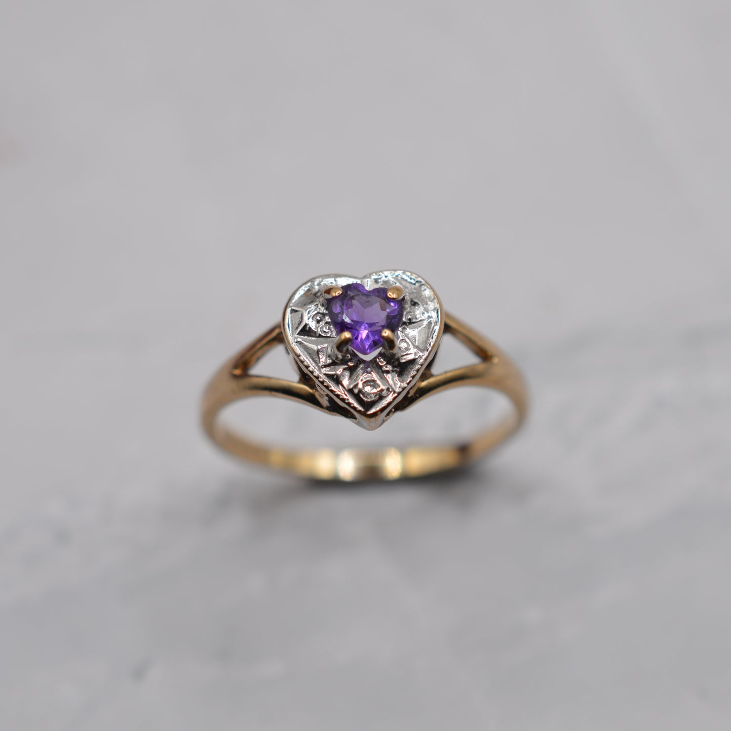 9ct Gold Amethyst & Diamond Heart Ring