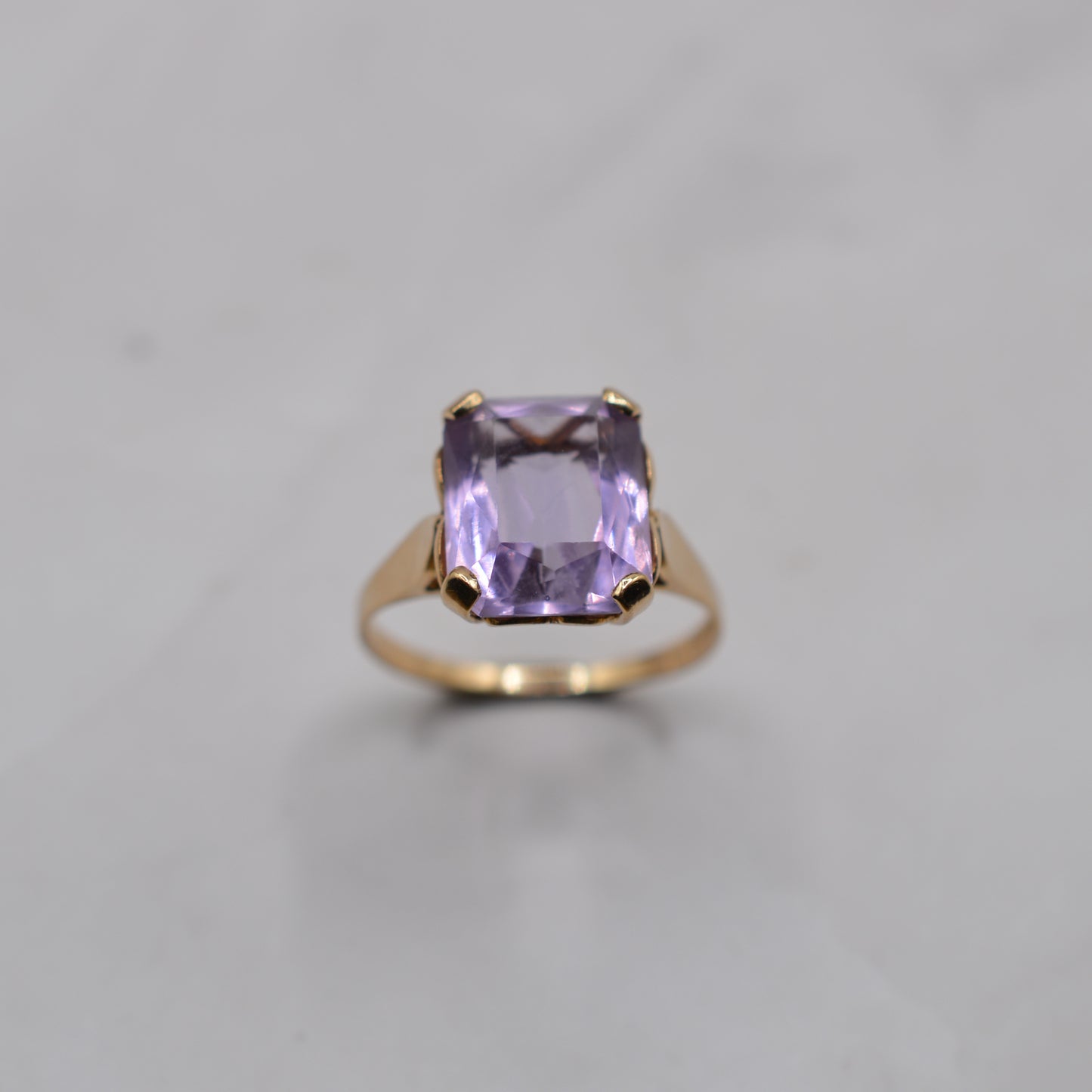 1960s Vintage 9ct Gold Amethyst Solitaire Ring