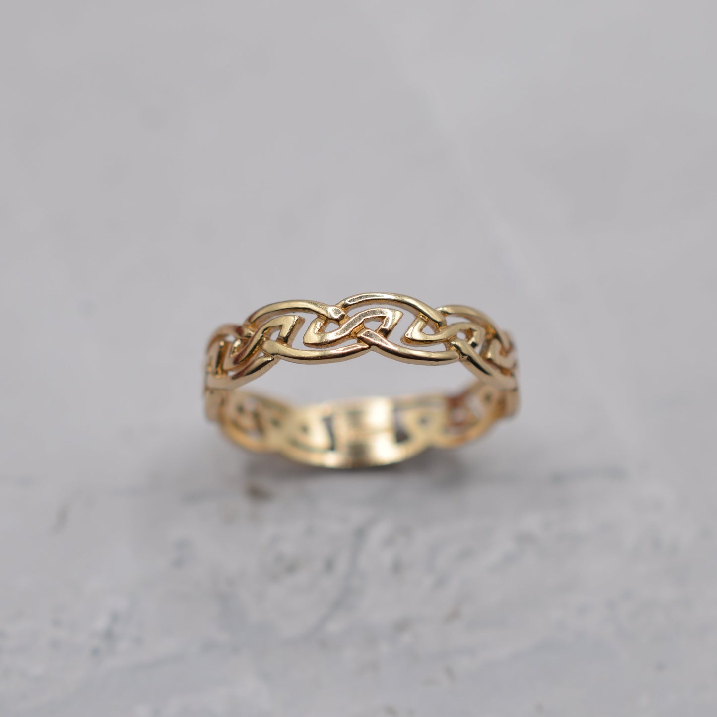 9ct Gold Celtic Weave Band Ring