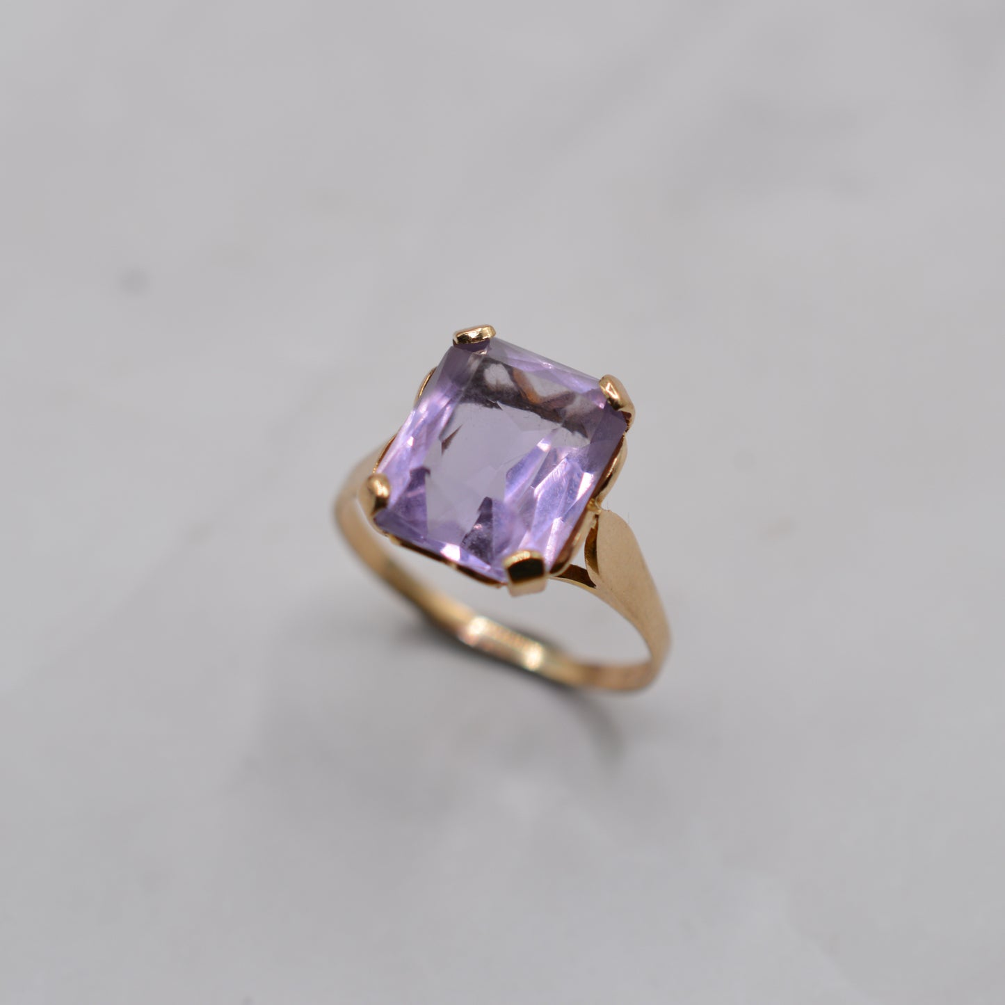 1960s Vintage 9ct Gold Amethyst Solitaire Ring