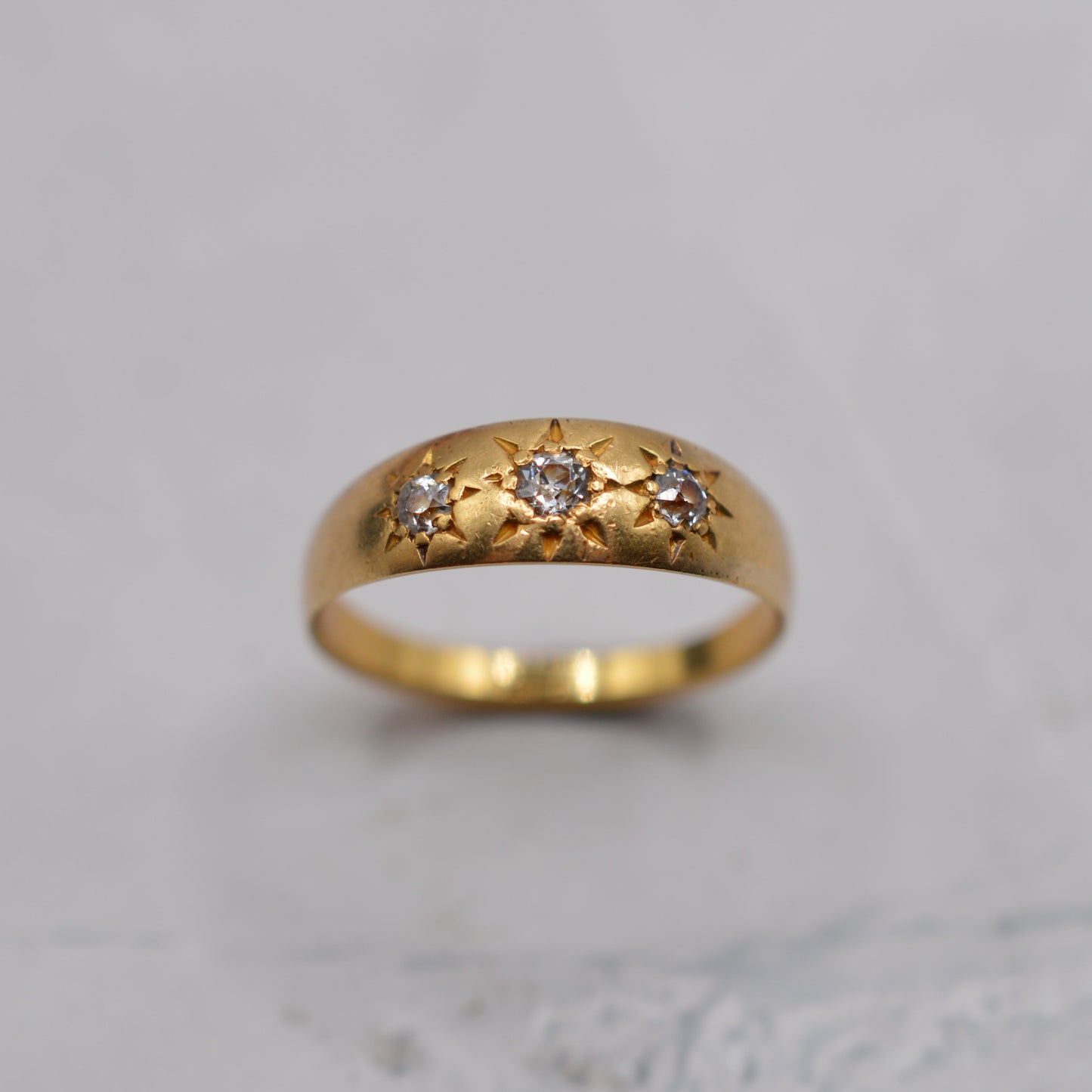 Antique 18ct Gold Diamond Gypsy Trilogy Ring
