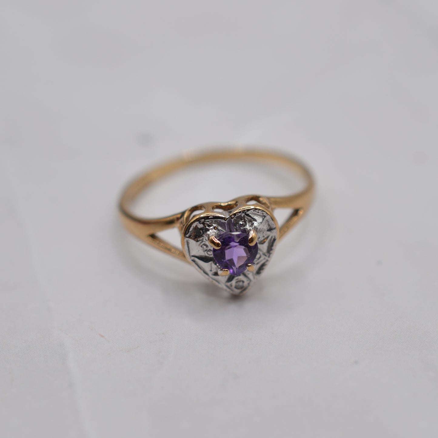 9ct Gold Amethyst & Diamond Heart Ring