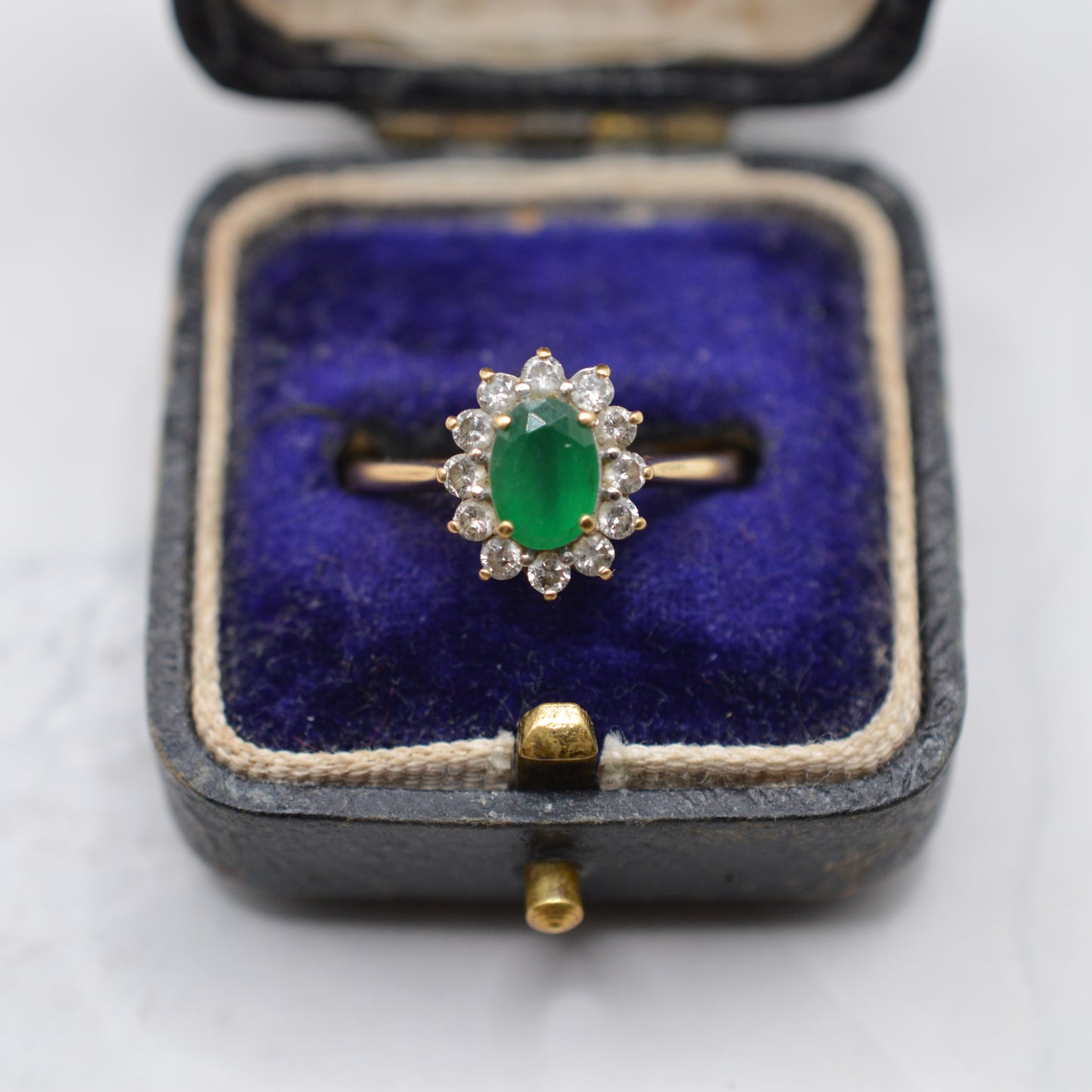 18ct Gold Emerald & Diamond Cluster Ring