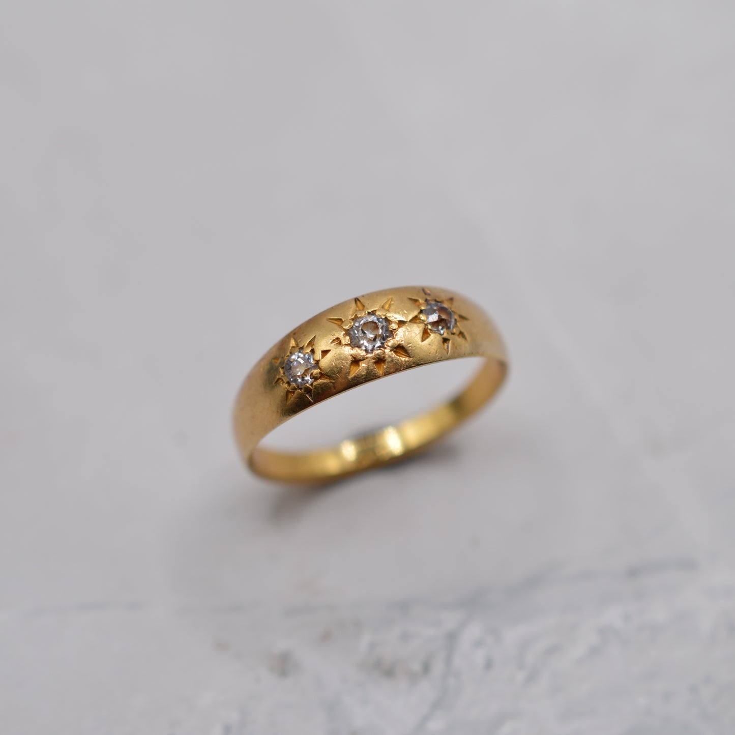Antique 18ct Gold Diamond Gypsy Trilogy Ring