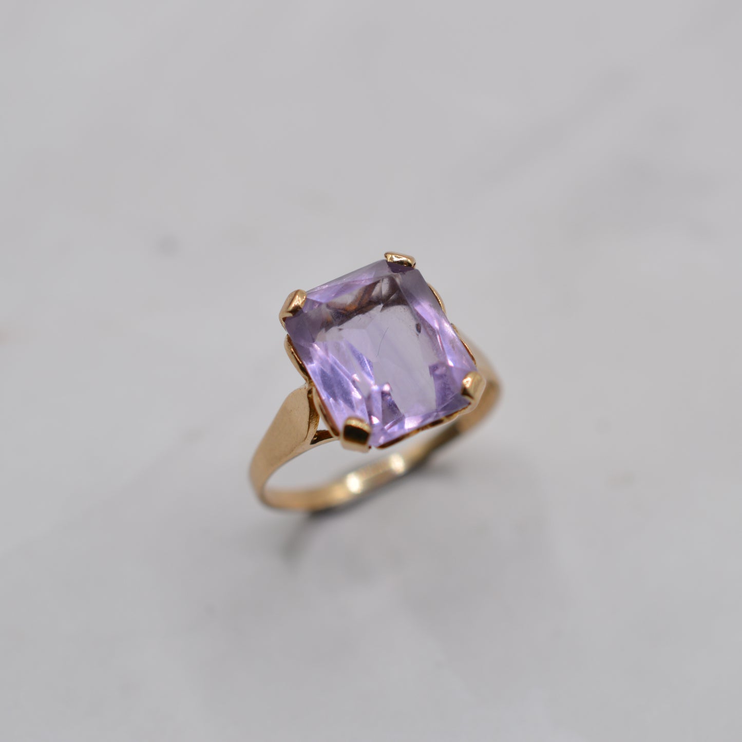 1960s Vintage 9ct Gold Amethyst Solitaire Ring