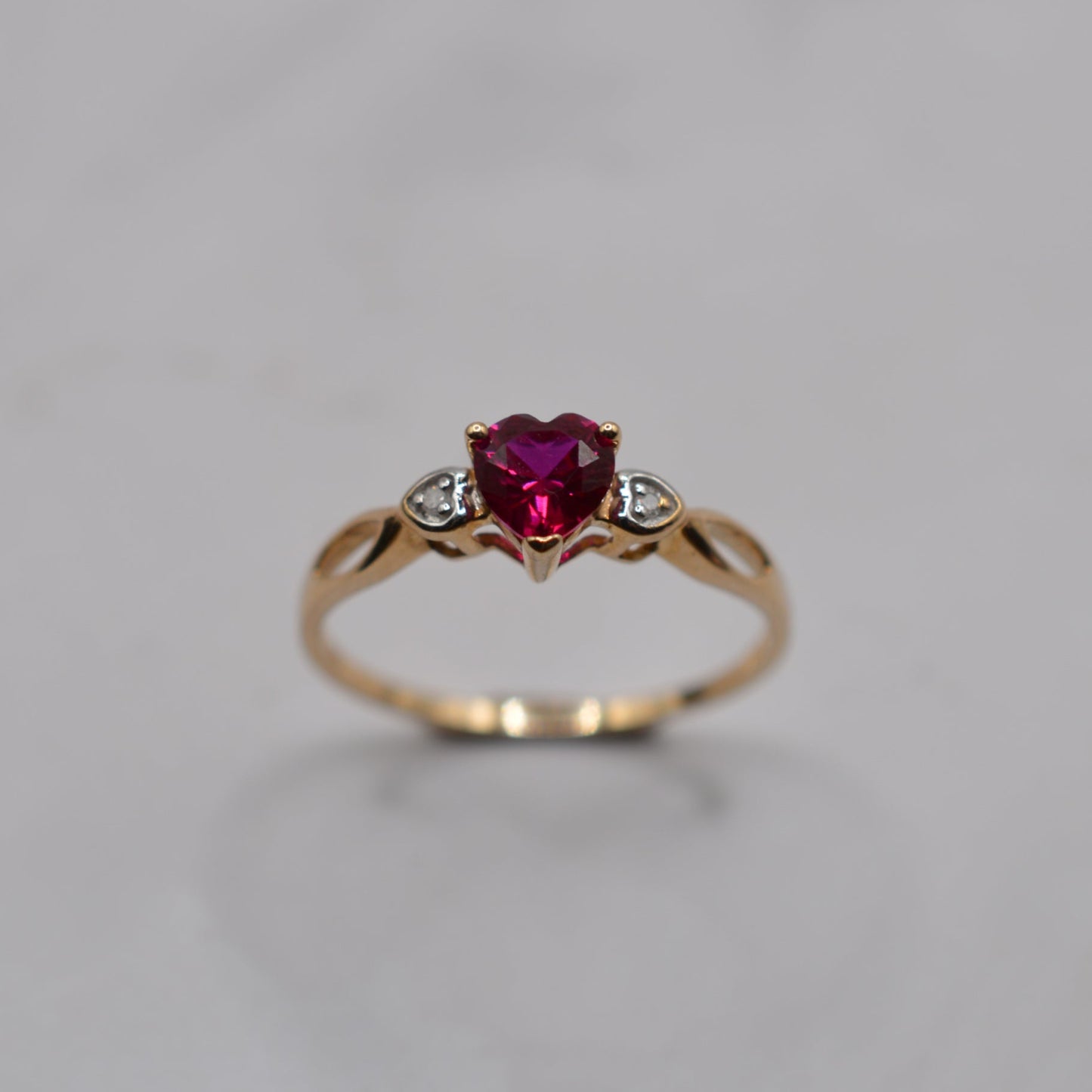 9ct Gold Ruby & Diamond Heart Ring