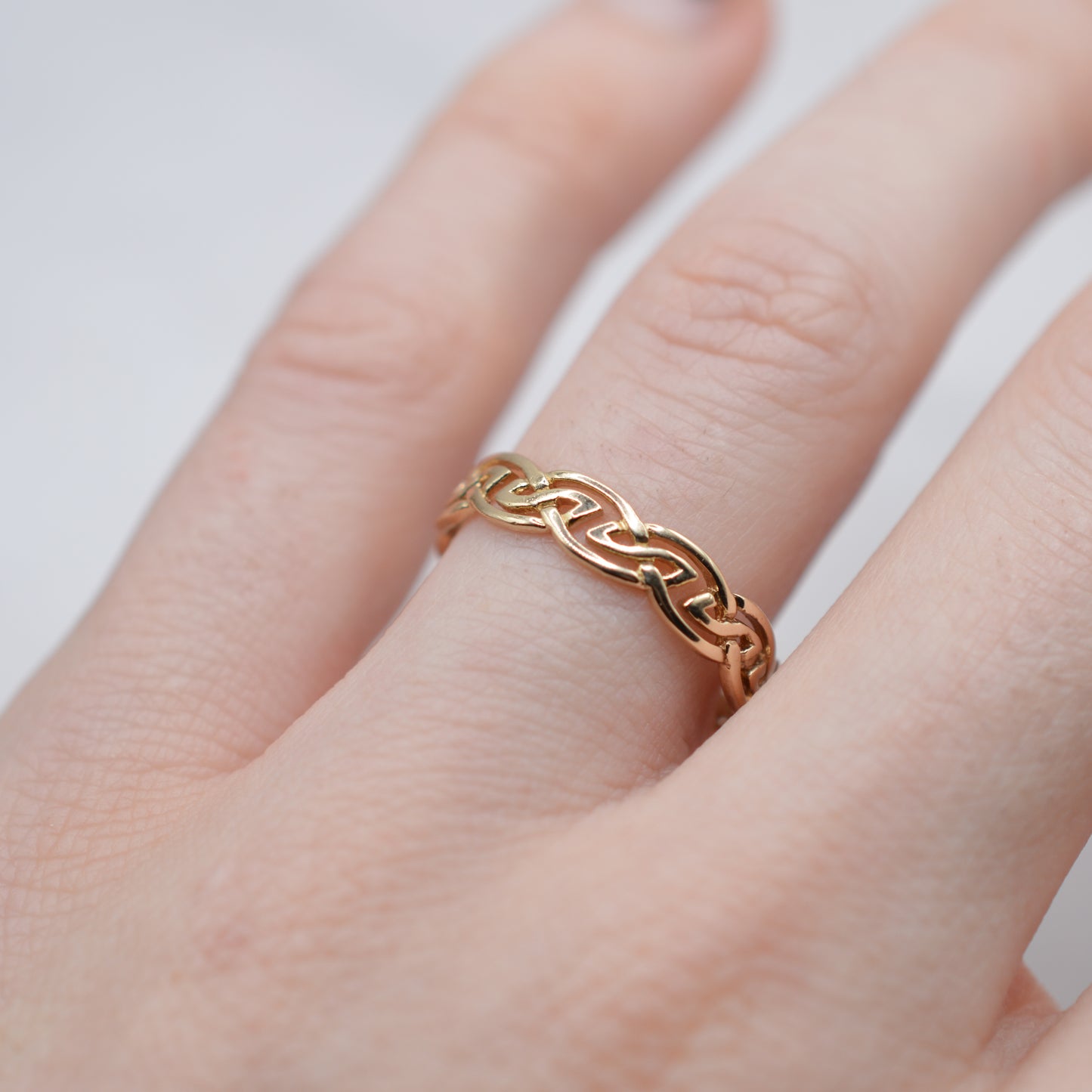 9ct Gold Celtic Weave Band Ring
