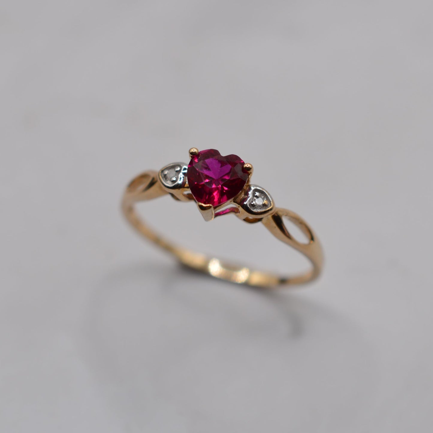 9ct Gold Ruby & Diamond Heart Ring