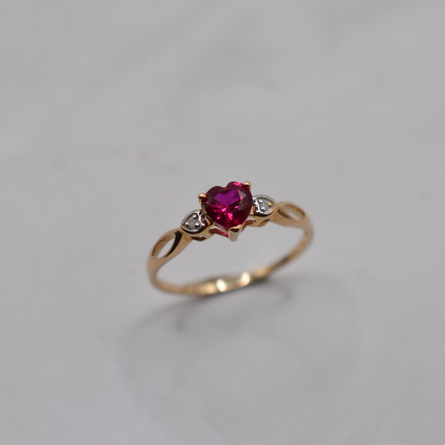 9ct Gold Ruby & Diamond Heart Ring