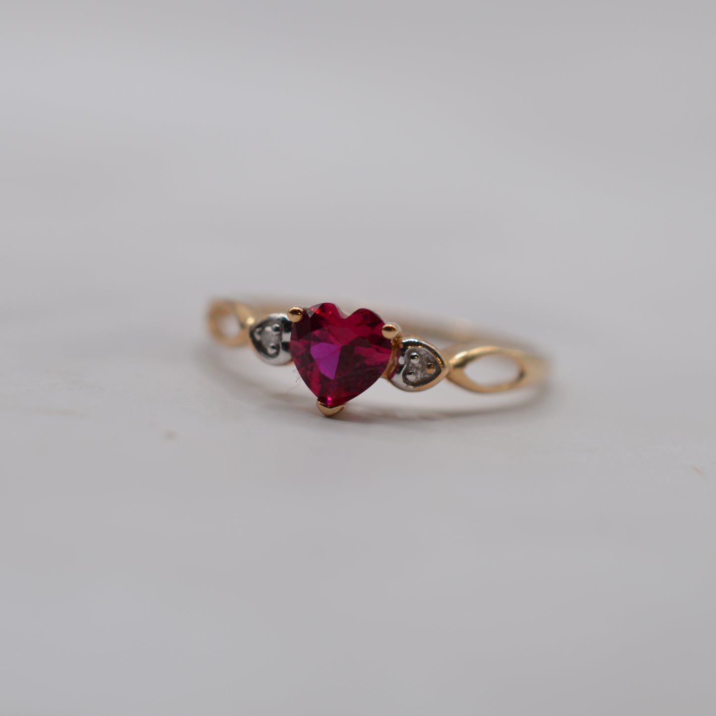 9ct Gold Ruby & Diamond Heart Ring