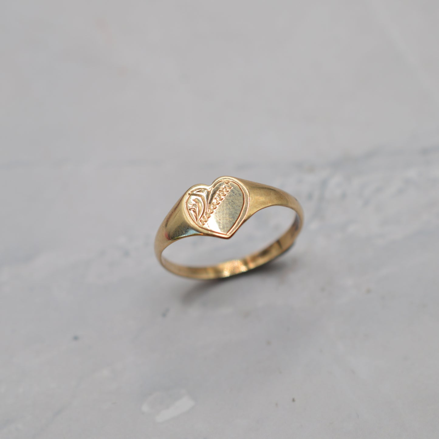 1970s Vintage 9ct Gold Heart Signet Ring
