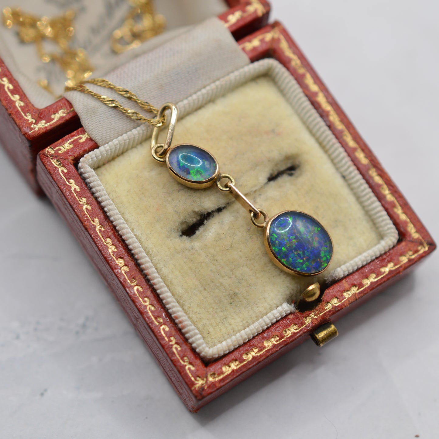 1980s 9ct Gold Opal Triplet Drop Necklace (18”)