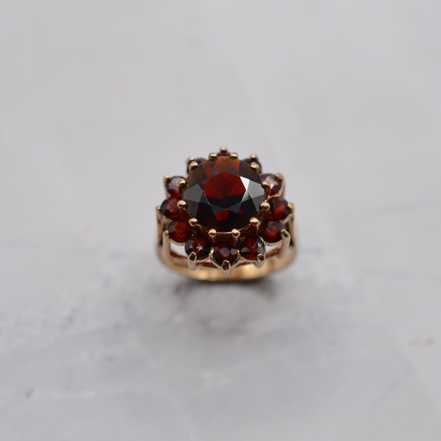 Large Chunky 1970s Vintage 9ct Gold Garnet Cluster Ring
