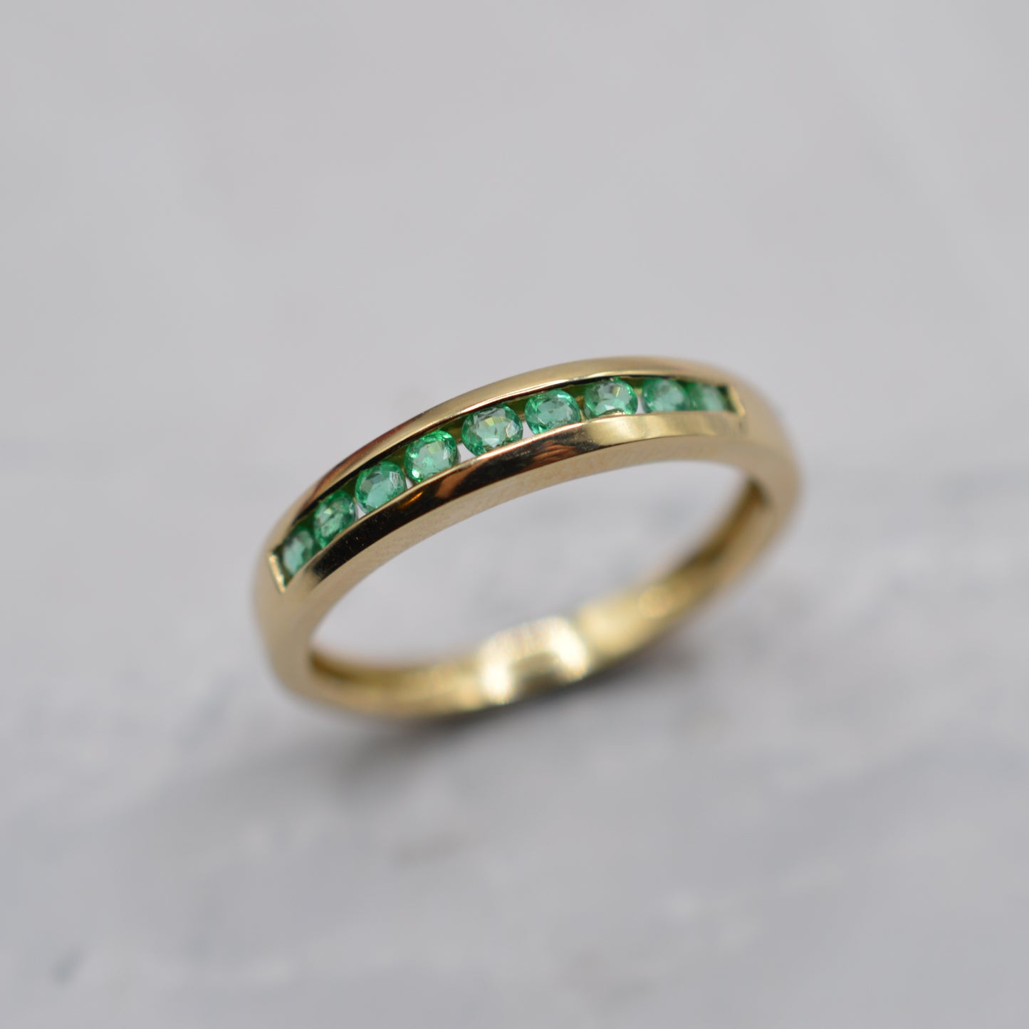 Y2K 9ct Gold Emerald Half-Eternity Ring