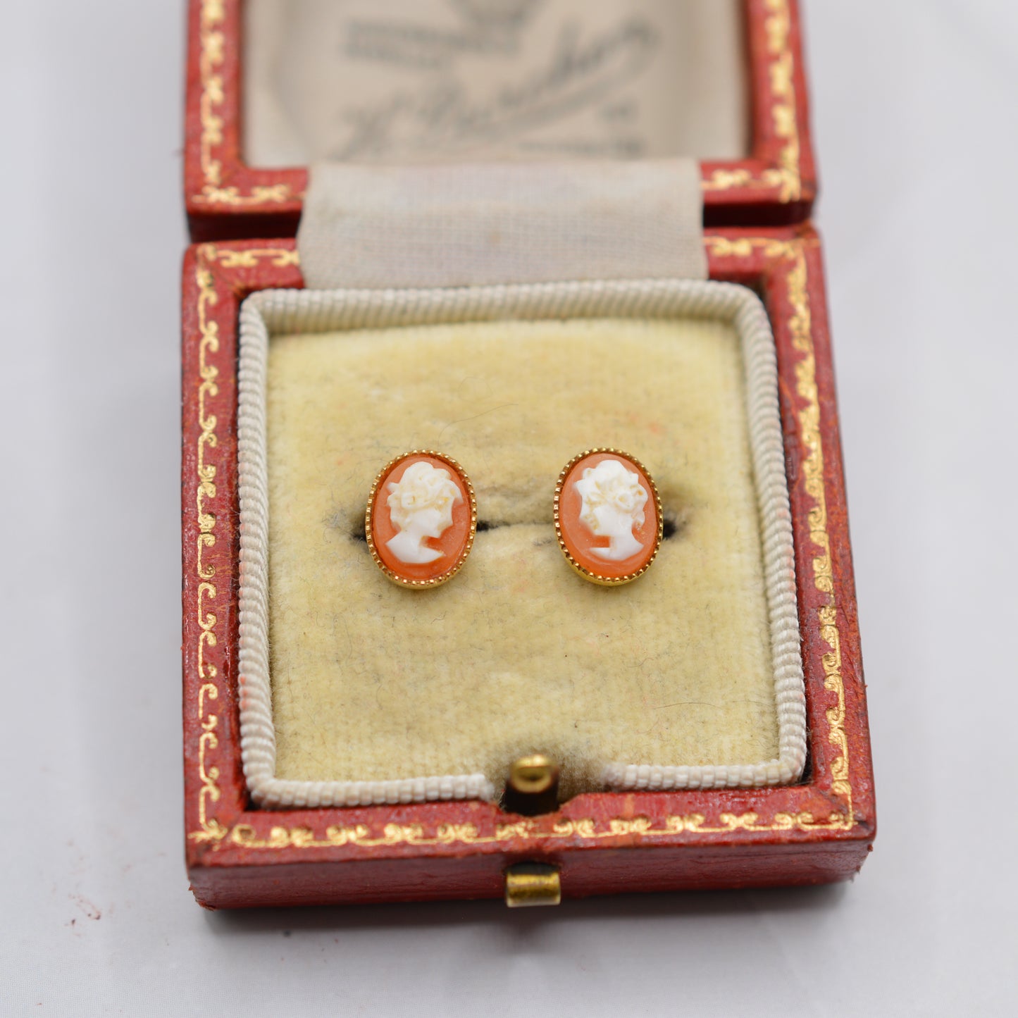 Vintage 9ct Gold Cameo Stud Earrings