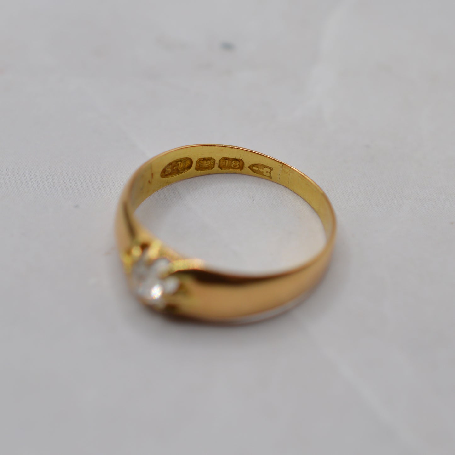 Antique 18ct Gold Diamond Belcher Ring