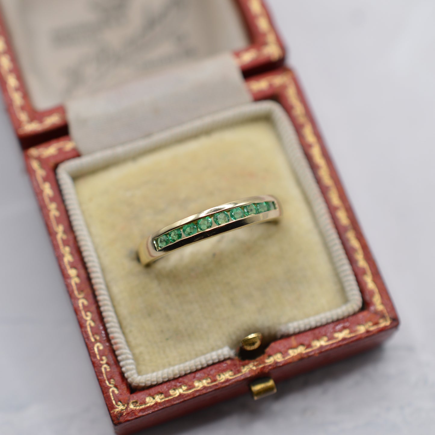 Y2K 9ct Gold Emerald Half-Eternity Ring