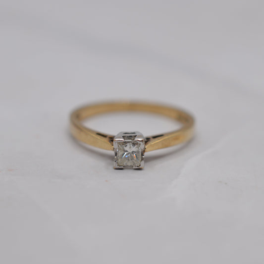 9ct Gold Diamond Princess-Cut Solitaire Ring