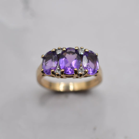 Chunky 9ct Gold Amethyst & Diamond Trilogy Ring