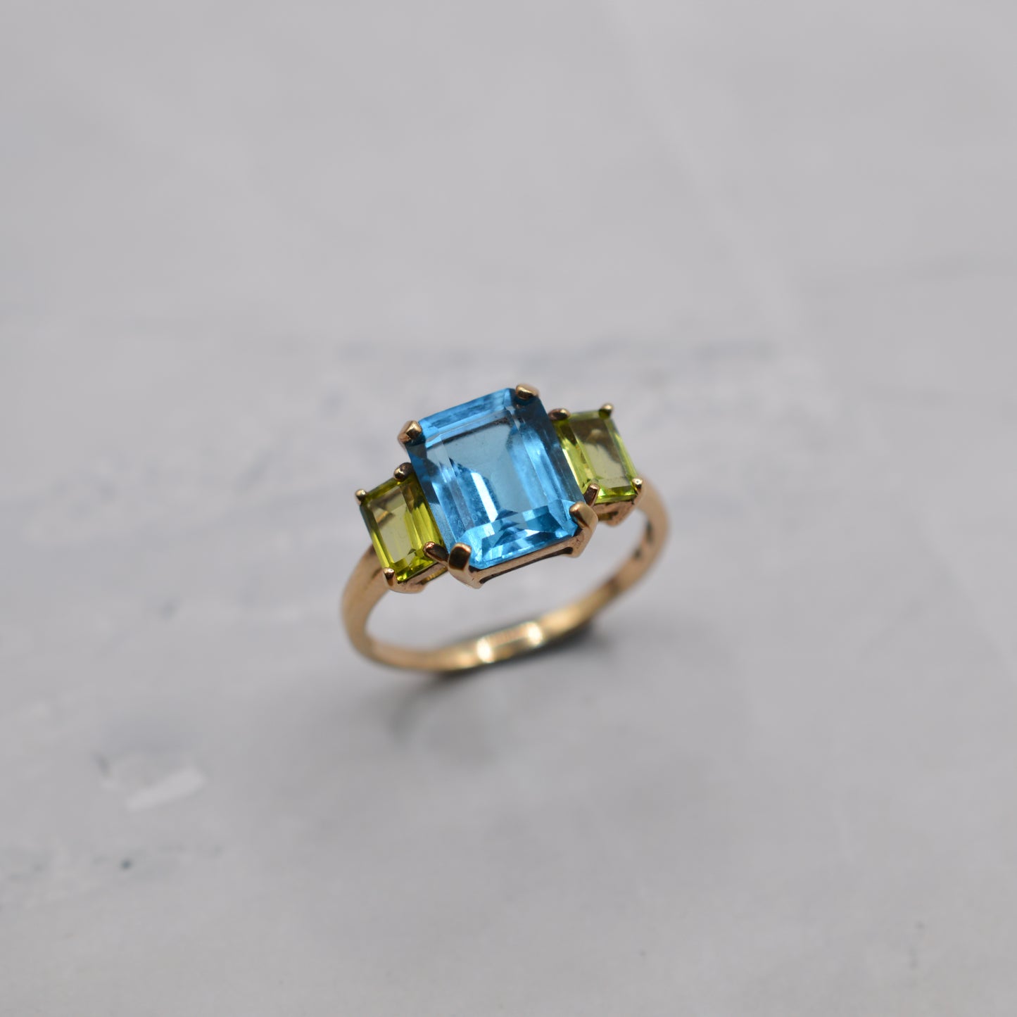 9ct Gold Topaz & Peridot Trilogy Ring