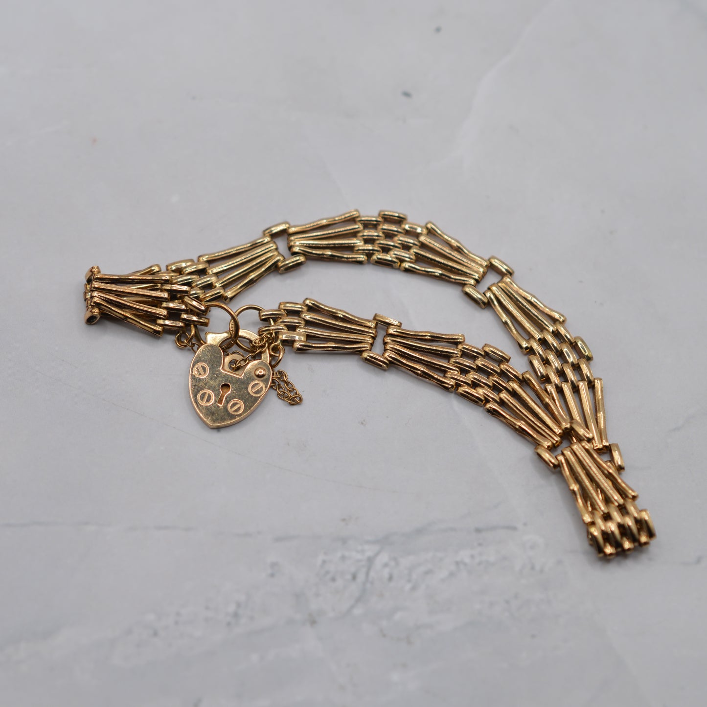 1990s 9ct Gold Four-Bar Gate Bracelet with Heart Padlock