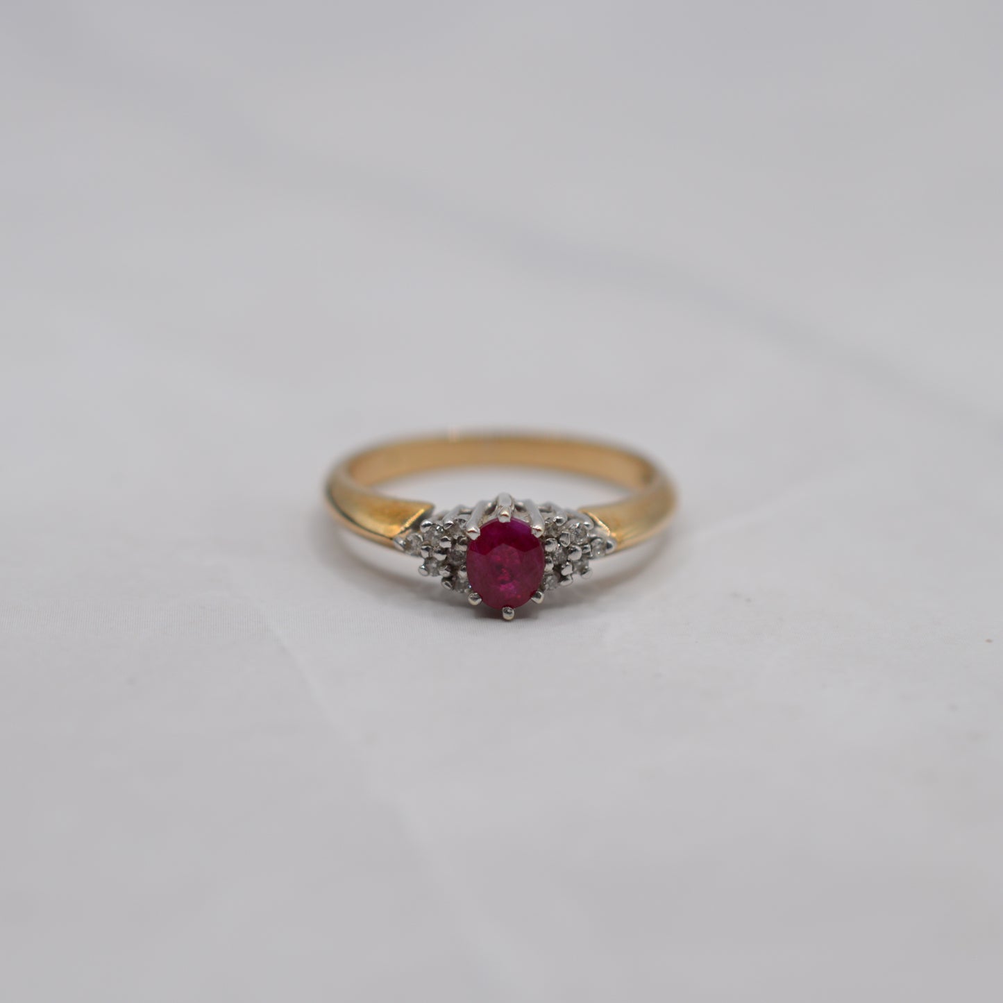 Y2K 9ct Gold Ruby & Diamond Cluster Ring